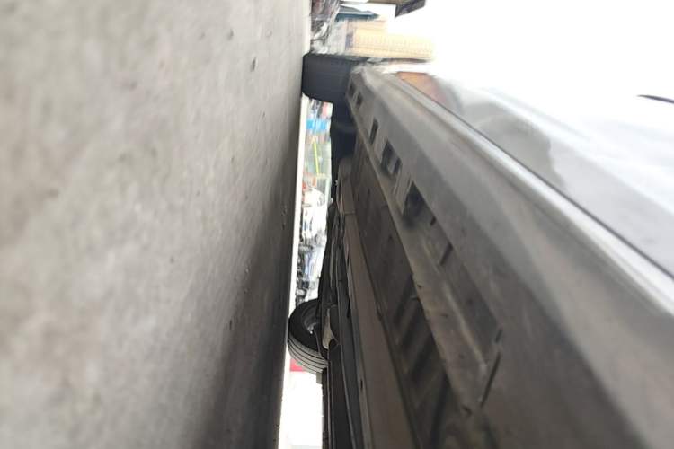Used Chery Arrizo 8 2022 1.6T DCT Ya Right Side Sill