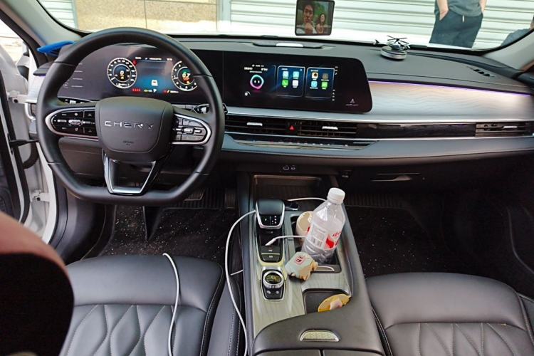 Used Chery Arrizo 8 2022 1.6T DCT Elite Center Console
