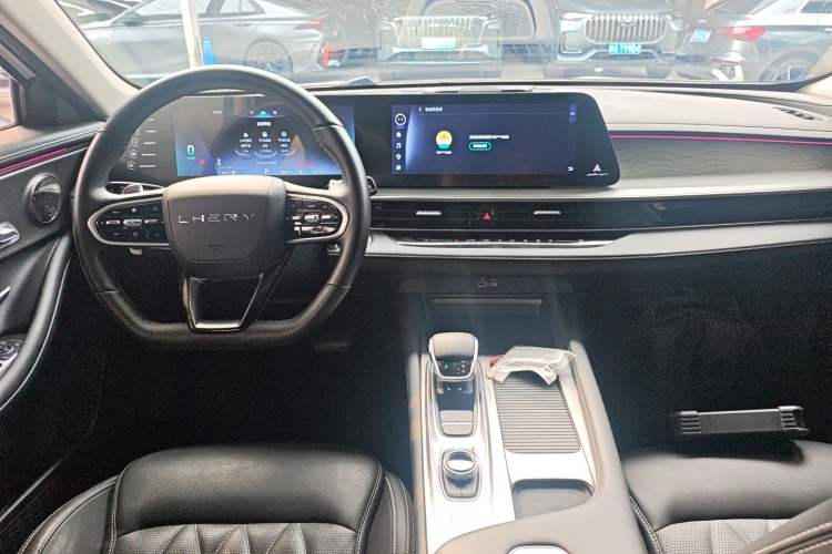 Used Chery Arrizo 8 2022 1.6T DCT Ya Center Console