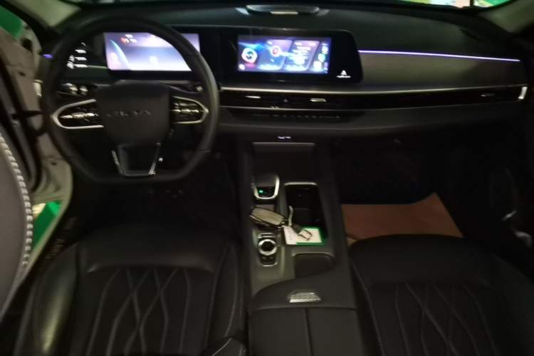 Used Chery Arrizo 8 2022 1.6T DCT Elite Center Console
