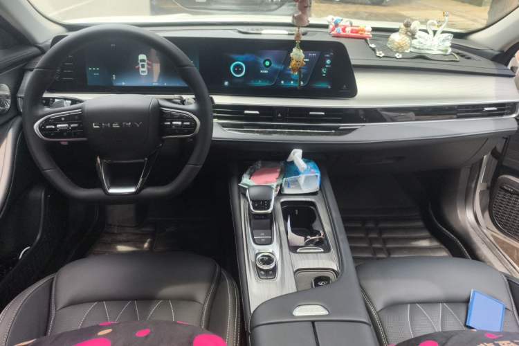 Used Chery Arrizo 8 2022 1.6T DCT Ya Center Console