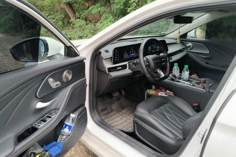 Used Chery Arrizo 8 2022 1.6T DCT Elite Driver Seat