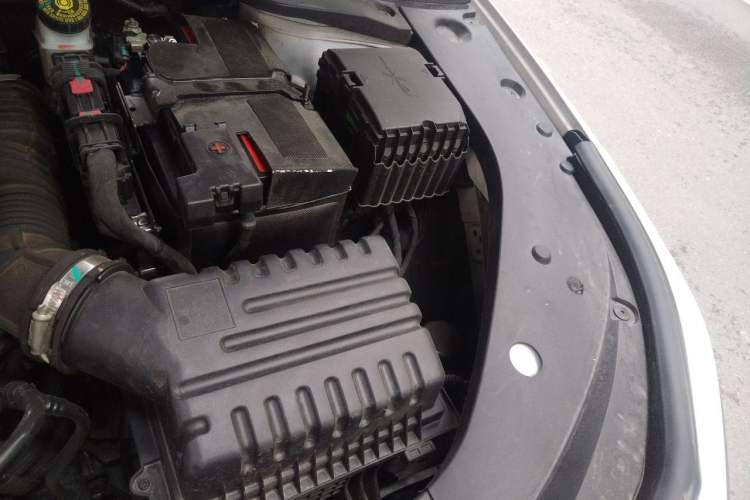 Used Chery Arrizo 8 2022 1.6T DCT Elite Engine Bay Left