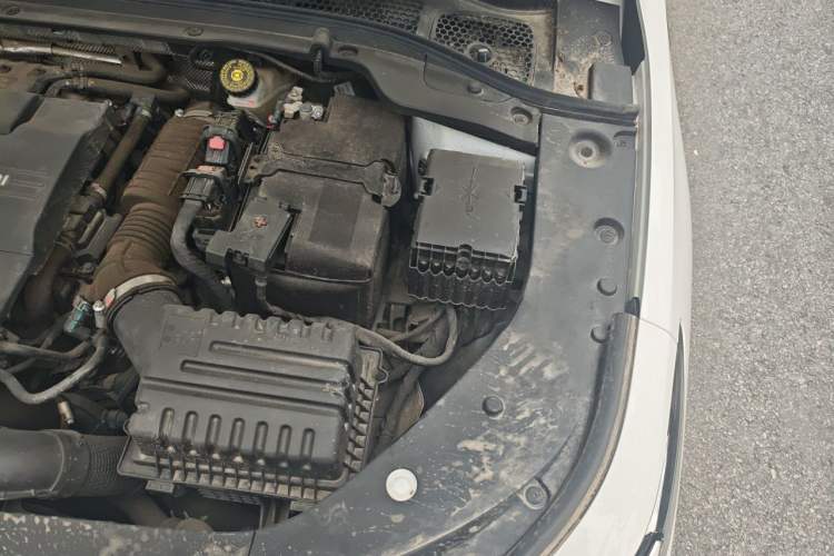 Used Chery Arrizo 8 2022 1.6T DCT Elite Engine Bay Left