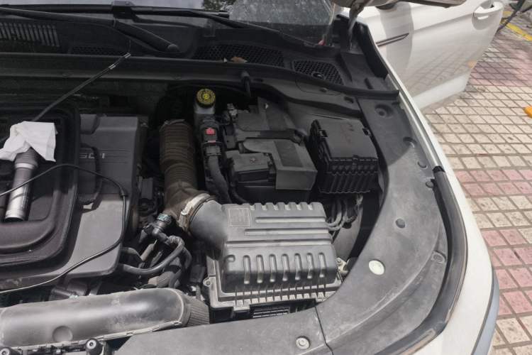 Used Chery Arrizo 8 2022 1.6T DCT Elite Engine Bay Left