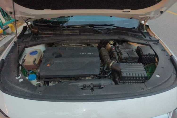 Used Chery Arrizo 8 2022 1.6T DCT Ya Engine Bay