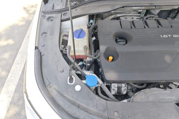 Used Chery Arrizo 8 2022 1.6T DCT Elite Engine Bay Right