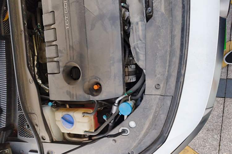 Used Chery Arrizo 8 2022 1.6T DCT Elite Engine Bay Right