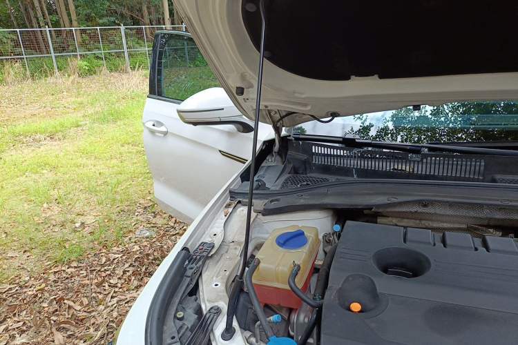 Used Chery Arrizo 8 2022 1.6T DCT Ya Engine Bay Right
