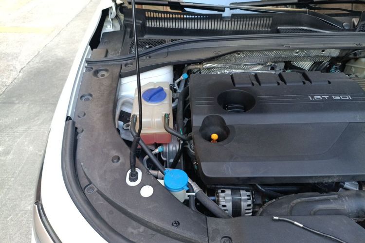 Used Chery Arrizo 8 2022 1.6T DCT Ya Engine Bay Right