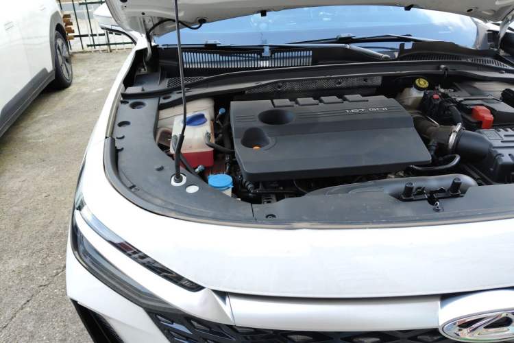 Used Chery Arrizo 8 2022 1.6T DCT Elite Engine Bay Right