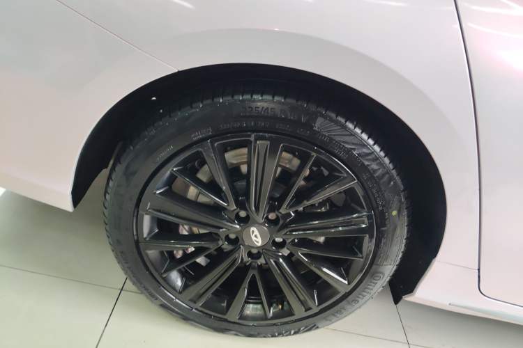 Used Chery Arrizo 8 2022 1.6T DCT Zhen Exterior 5