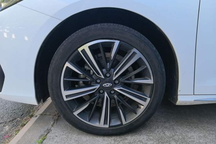 Used Chery Arrizo 8 2022 1.6T DCT Standard Left Front Wheel Hub