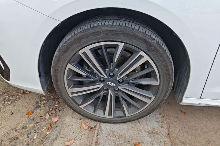 Used Chery Arrizo 8 2022 1.6T DCT Ya Left Front Wheel Hub