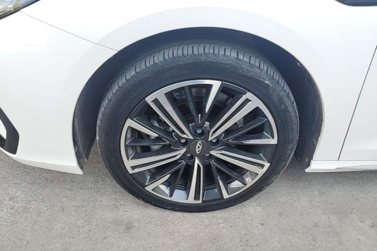 Used Chery Arrizo 8 2022 1.6T DCT Ya Left Front Wheel Hub