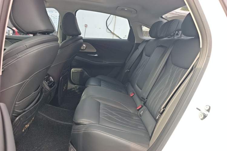 Used Chery Arrizo 8 2022 1.6T DCT Elite Left Rear Seat