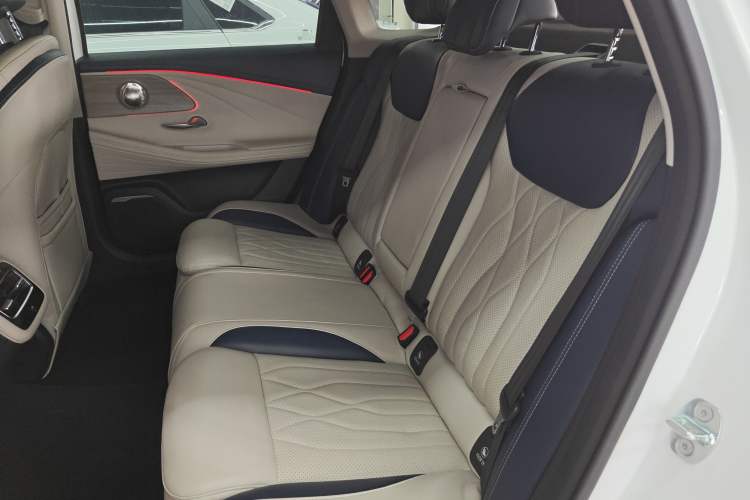 Used Chery Arrizo 8 2022 1.6T DCT Elite Left Rear Seat
