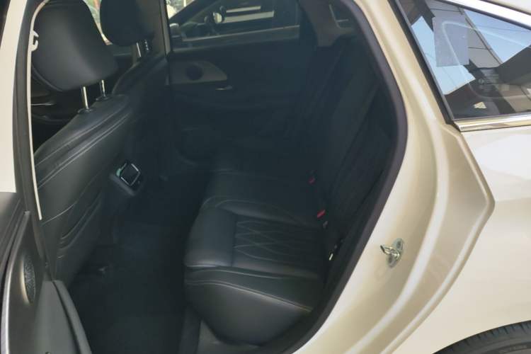 Used Chery Arrizo 8 2022 1.6T DCT Standard Left Rear Seat