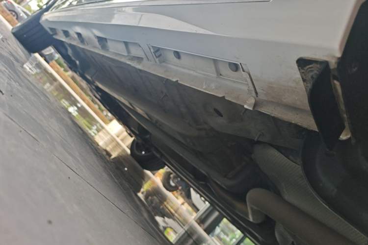 Used Chery Arrizo 8 2022 1.6T DCT Ya Left Side Sill