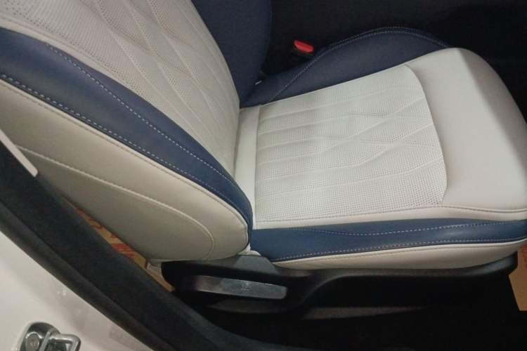 Used Chery Arrizo 8 2022 1.6T DCT Ya Right Front Seat