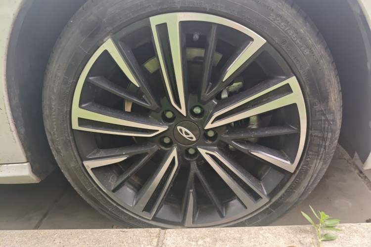 Used Chery Arrizo 8 2022 1.6T DCT Elite Right Front Wheel Hub