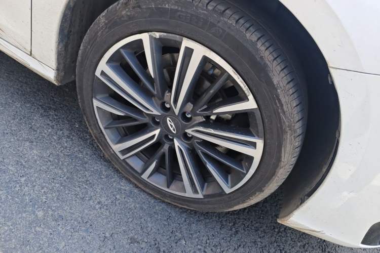 Used Chery Arrizo 8 2022 1.6T DCT Elite Right Front Wheel Hub