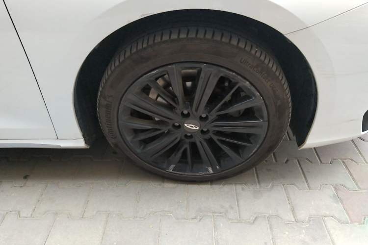 Used Chery Arrizo 8 2022 1.6T DCT Zhen Right Front Wheel Hub