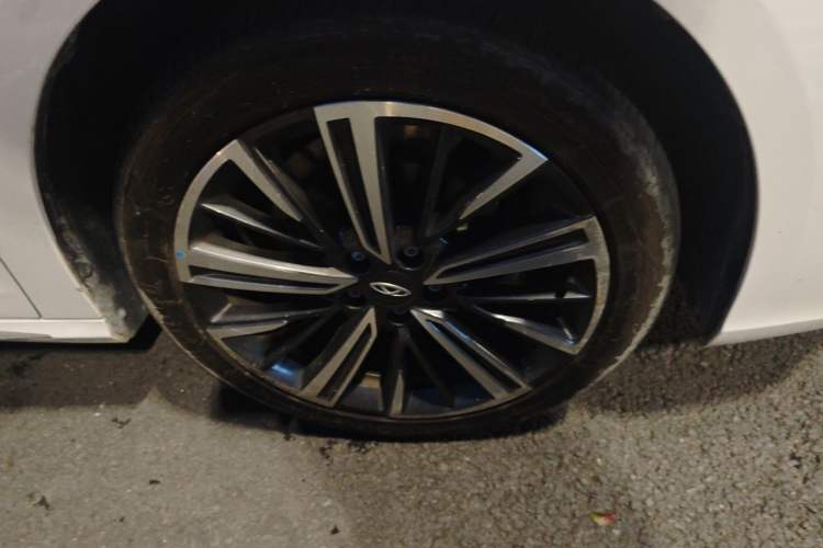 Used Chery Arrizo 8 2022 1.6T DCT Ya Right Front Wheel Hub