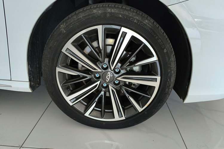 Used Chery Arrizo 8 2022 1.6T DCT Elite Right Front Wheel Hub