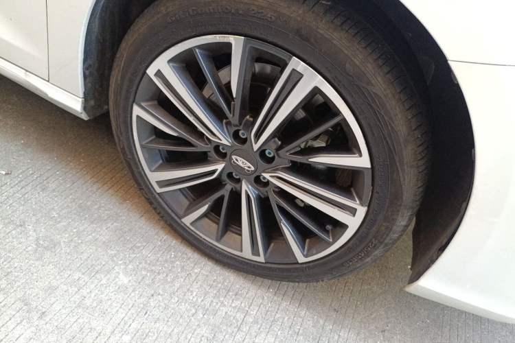 Used Chery Arrizo 8 2022 1.6T DCT Ya Right Front Wheel Hub