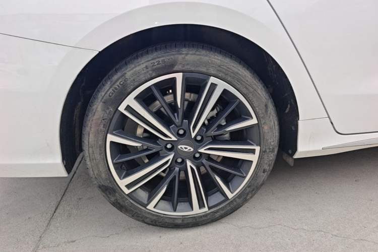 Used Chery Arrizo 8 2022 1.6T DCT Elite Right Rear Wheel Hub