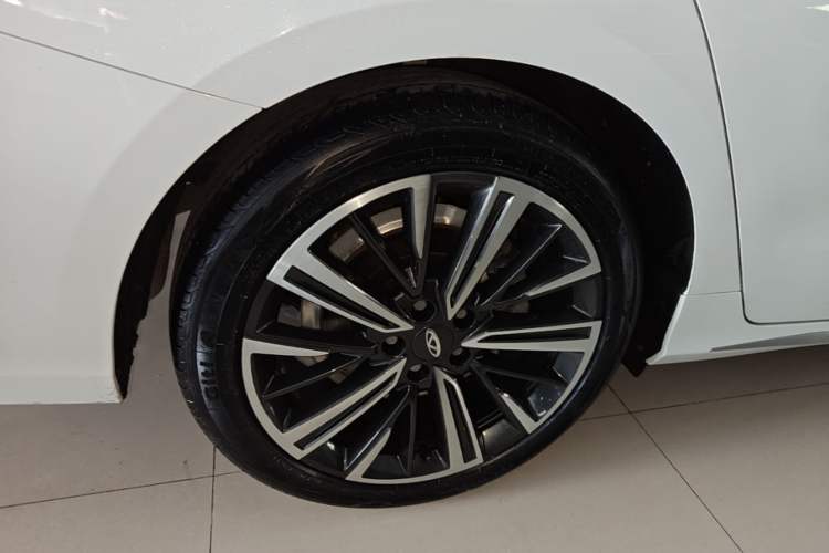 Used Chery Arrizo 8 2022 1.6T DCT Elite Right Rear Wheel Hub