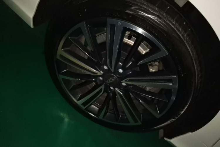 Used Chery Arrizo 8 2022 1.6T DCT Elite Right Rear Wheel Hub