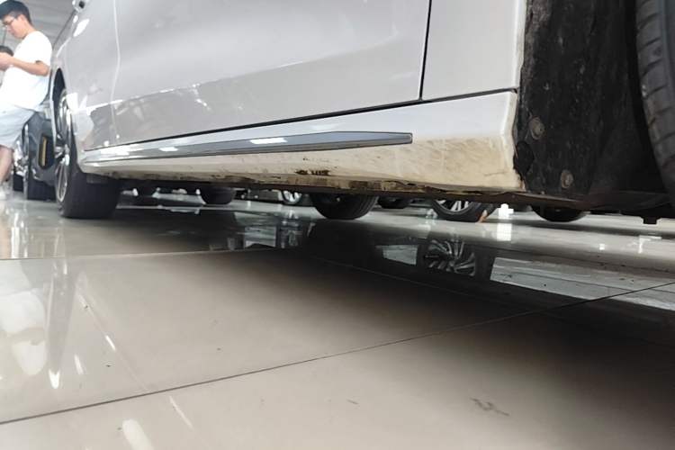 Used Chery Arrizo 8 2022 1.6T DCT Ya Right Side Sill