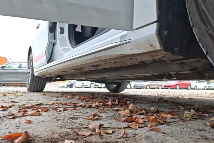 Used Chery Arrizo 8 2022 1.6T DCT Ya Right Side Sill