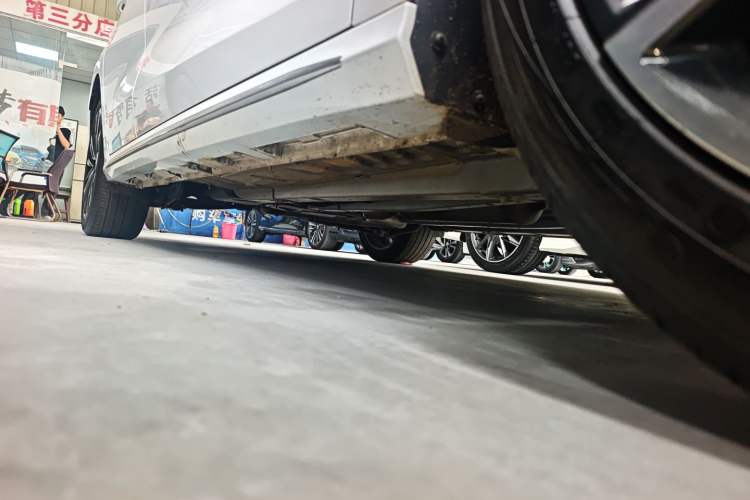 Used Chery Arrizo 8 2022 1.6T DCT Ya Right Side Sill