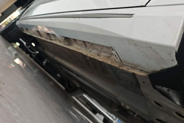 Used Chery Arrizo 8 2022 1.6T DCT Ya Right Side Sill