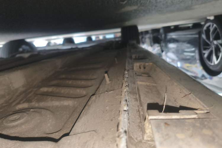 Used Chery Arrizo 8 2022 1.6T DCT Elite Right Side Sill