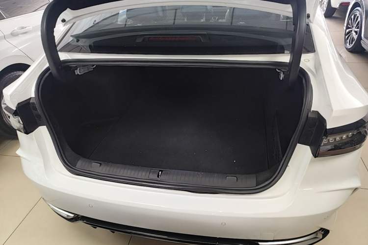 Used Chery Arrizo 8 2022 1.6T DCT Ya Trunk