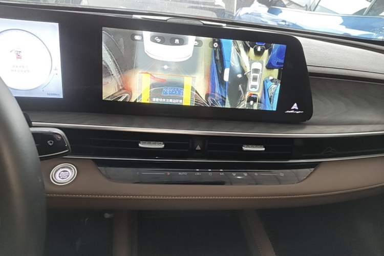 Used Chery Arrizo 8 2023 High-Performance Edition 2.0T DCT Powerfully Equipped Audio And AC Panel