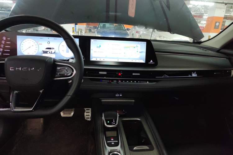 Used Chery Arrizo 8 2023 High-Performance Edition 2.0T DCT Powerfully Equipped Audio And AC Panel