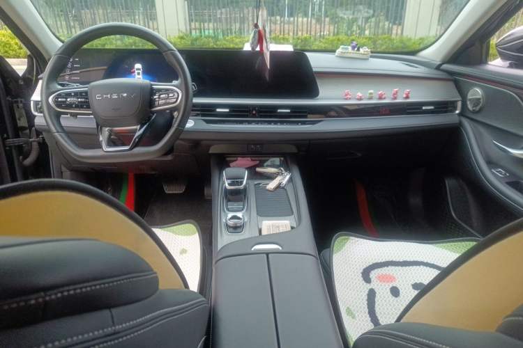 Used Chery Arrizo 8 2023 1.6T DCT Ya Center Console