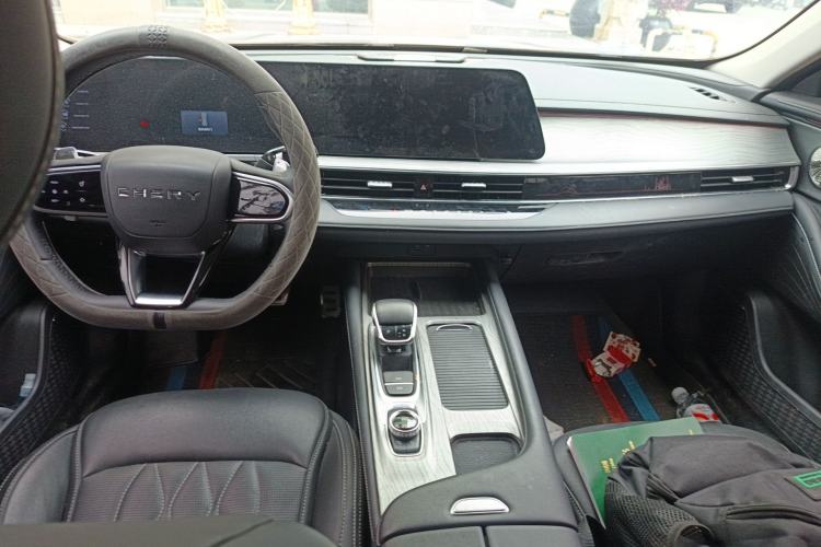 Used Chery Arrizo 8 2023 High-Performance Edition 2.0T DCT Powerfully Equipped Center Console