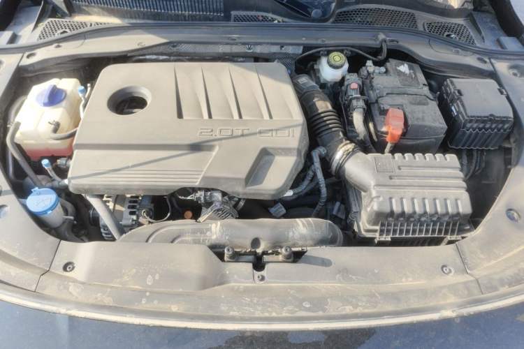 Used Chery Arrizo 8 2023 High-Performance Edition 2.0T DCT Powerfully Equipped Engine Bay