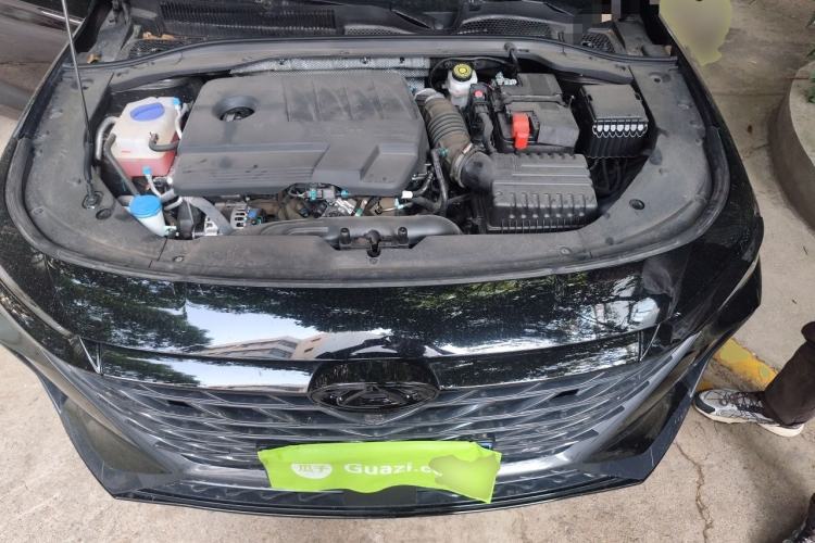 Used Chery Arrizo 8 2023 High-Performance Edition 2.0T DCT Powerfully Equipped Engine Bay