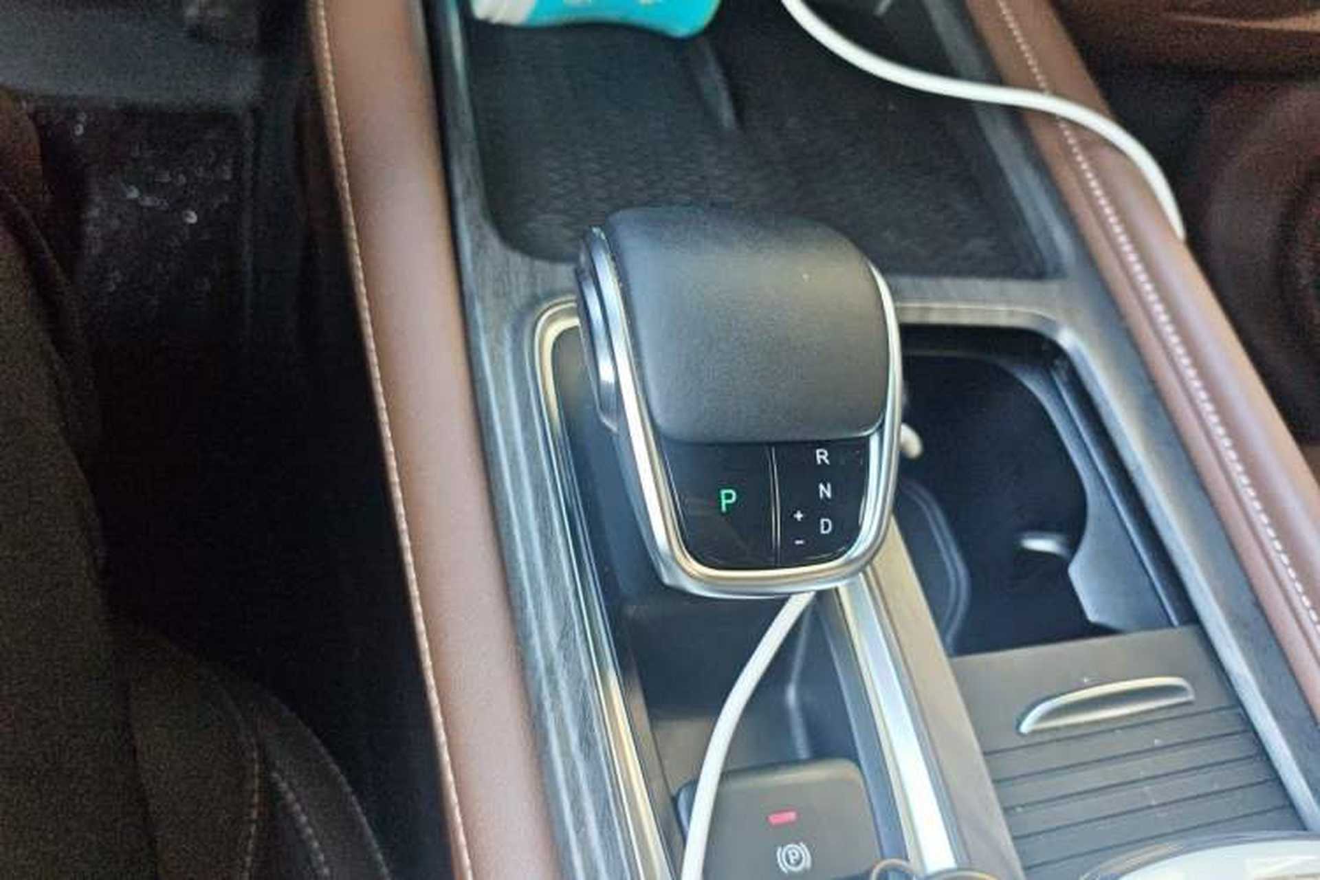 Used Chery Arrizo 8 2023 High-Performance Edition 2.0T DCT Powerfully Equipped Gear Lever