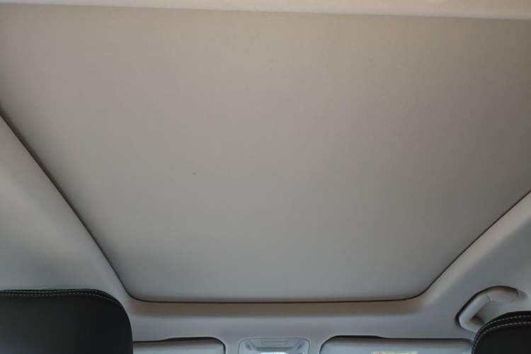 Used Chery Arrizo 8 2023 High-Performance Edition 2.0T DCT Powerfully Equipped Headliner