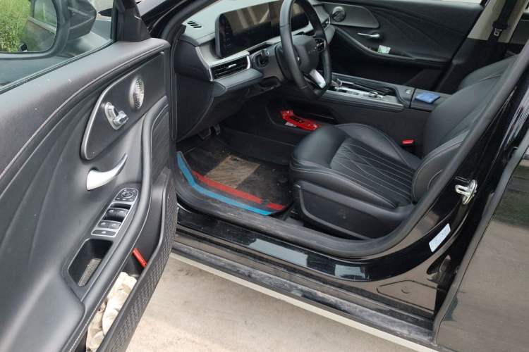 Used Chery Arrizo 8 2023 1.6T DCT Standard Interior 3