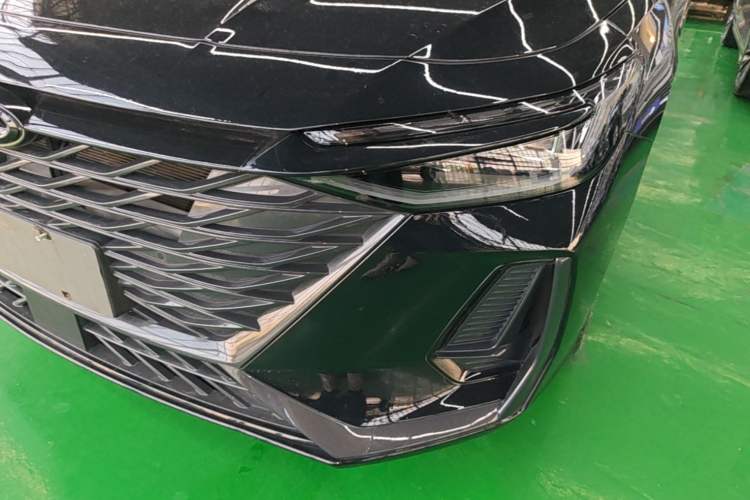 Used Chery Arrizo 8 2023 High-Performance Edition 2.0T DCT Powerfully Equipped Left Front Headlight