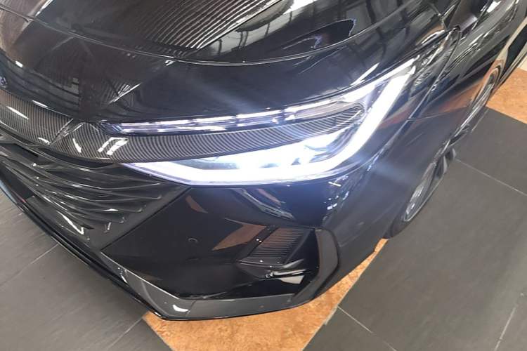Used Chery Arrizo 8 2023 High-Performance Edition 2.0T DCT Powerfully Equipped Left Front Headlight